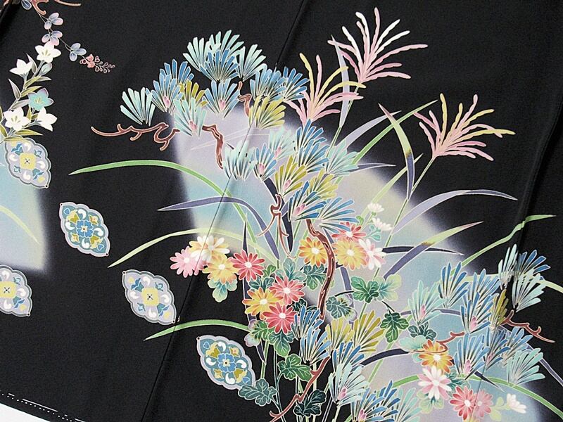 黒留袖 一越 未使用 仕付け 比翼なし 草花唐花模様 160cm前後 黒留袖 一越 未使用 仕付け 比翼なし 草花唐花模様 160cm前後