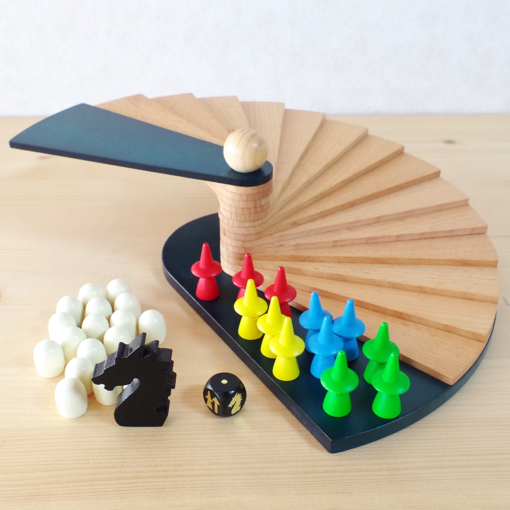 ゲルハルツ ドラッヘントレッペ | 木のおもちゃ専門店 おもちゃ箱