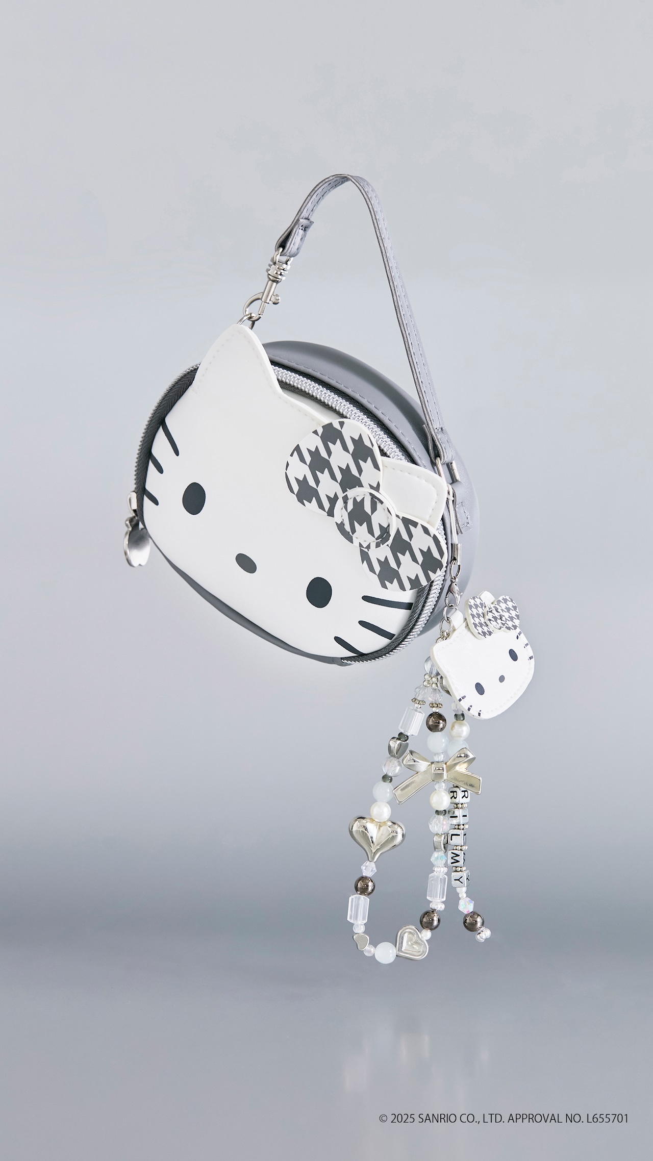 HELLO KITTY × BRILMY ZUBORA MIRROR STRAP