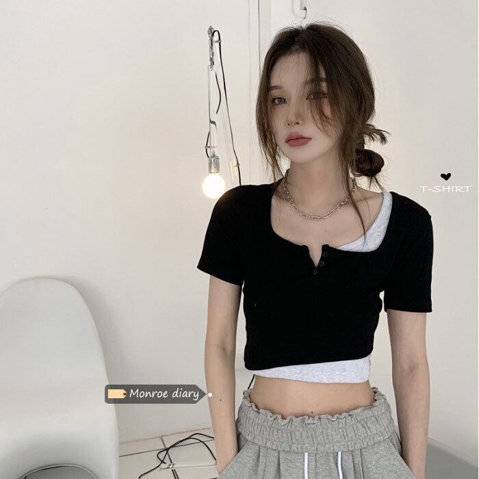 ブラックカラーTシャツ スリムショートサマートップス 夏物 スクウェア モンロー21885791558