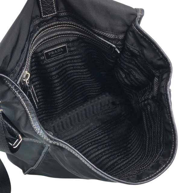 PRADA プラダ ショルダーバッグ ブラック トライアングルロゴ フロントバックル ナイロン レザー vintage ヴィンテージ オールド bcdpsd