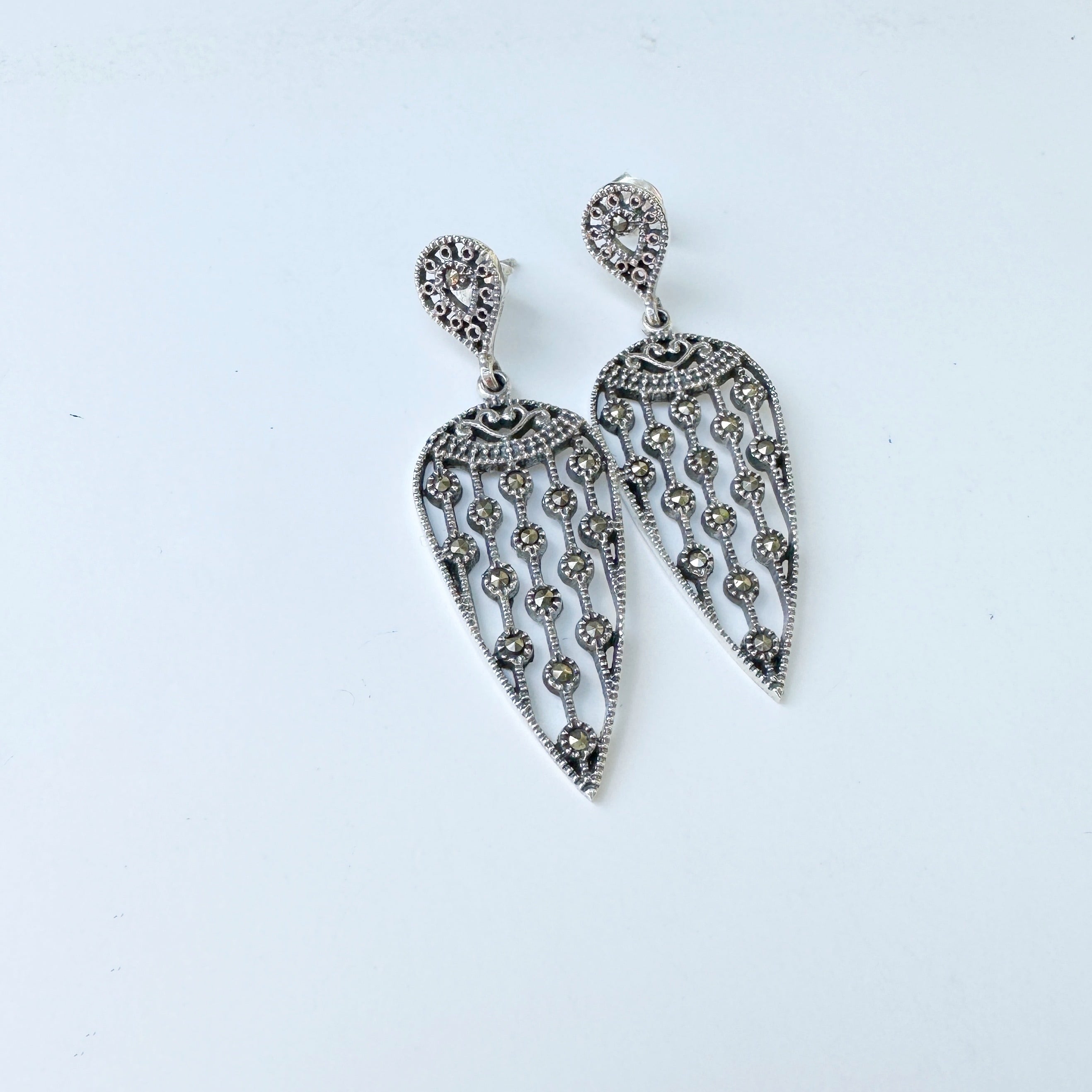 ラグジュアリー コレクション マーカサイト ぶどう ピアス | 【公式