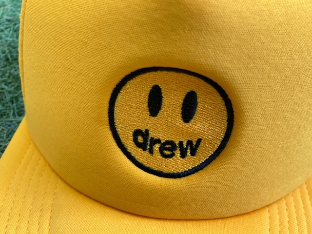 DREW HOUSE MASCOT TRUCKER HAT YELLOW 45KD4406