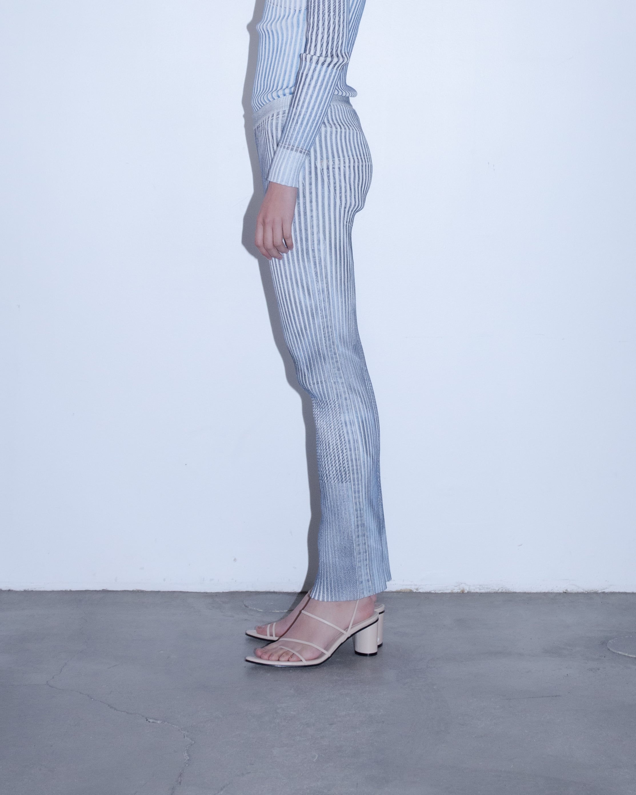 giugiu NONNA PANTS Sサイズ【11/6まで掲載】 giugiu Nonna pants マーブル 【公式通販】