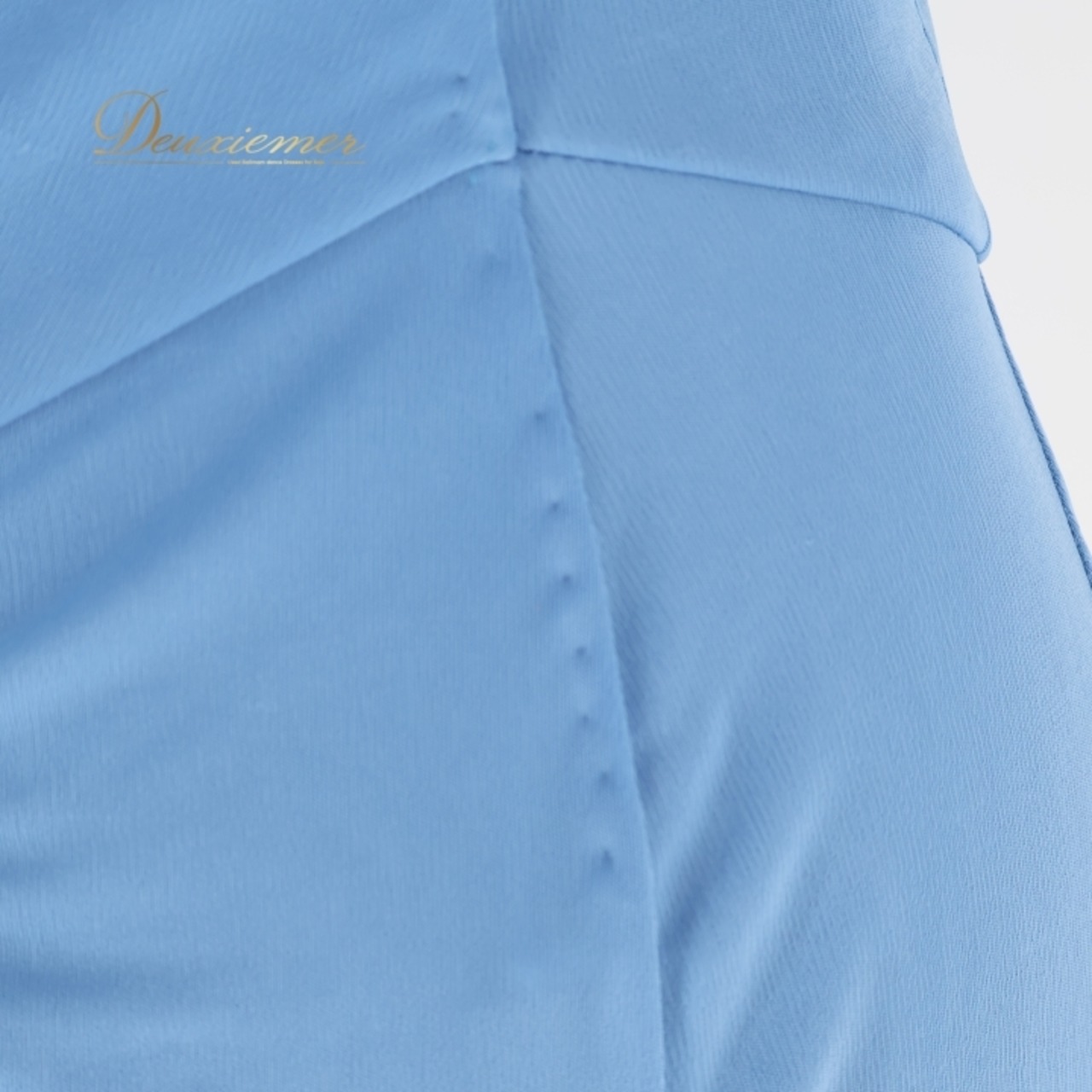 社交ダンス 衣装 チャコット Chacott ワンピース ドレス ブルー系 水色 青 くすみブルー 無地 リボン 伸縮 ストレッチ ダンス パーティ 発表会 レッスン 練習 発表会用 ダンス衣装 女性用 おしゃれ スタイリッシュ 上品 フェミニン シンプル ダンスレッスン