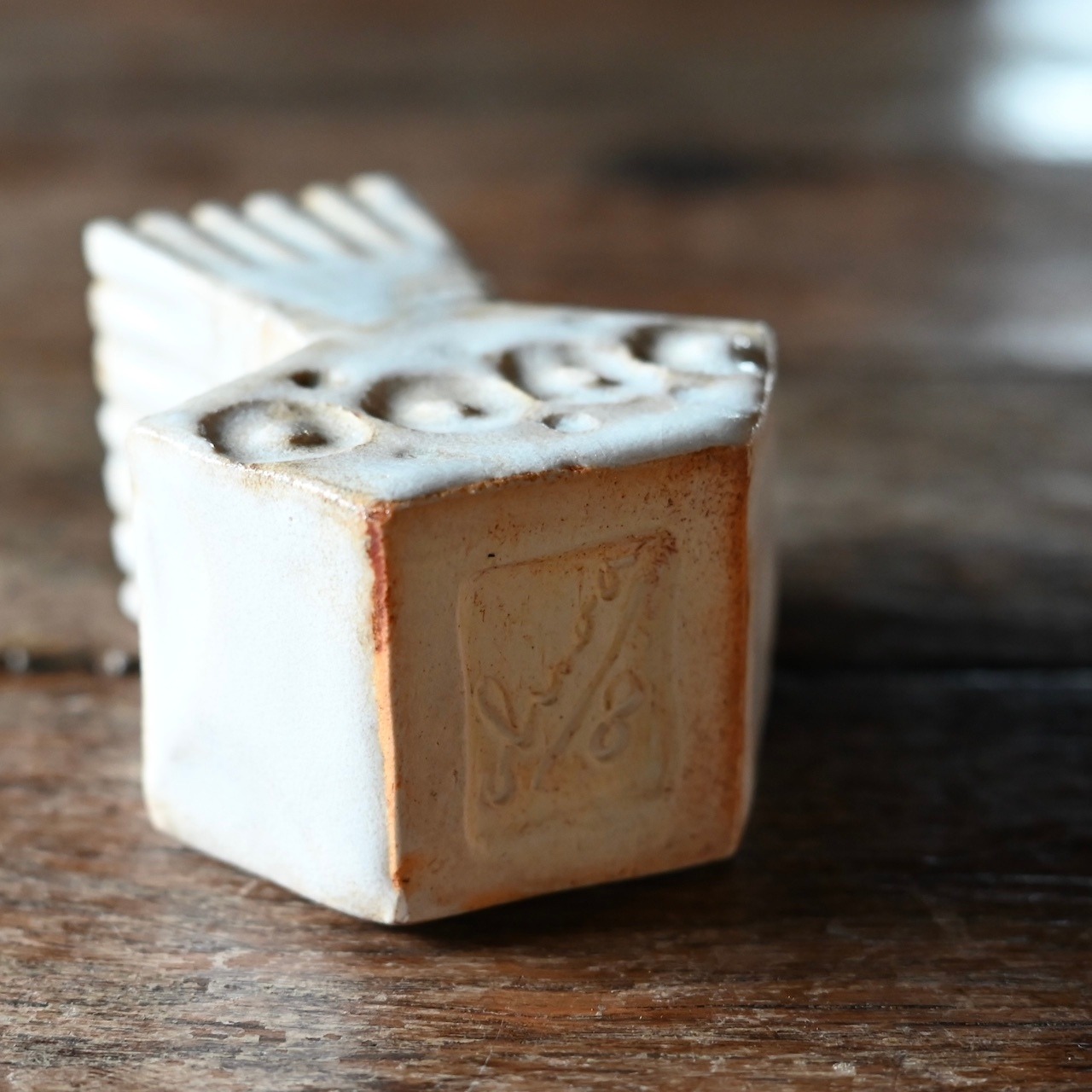 OluNoA / フラワーベース〈 花瓶・花器・一輪挿し・陶器・インテリア・置物 〉