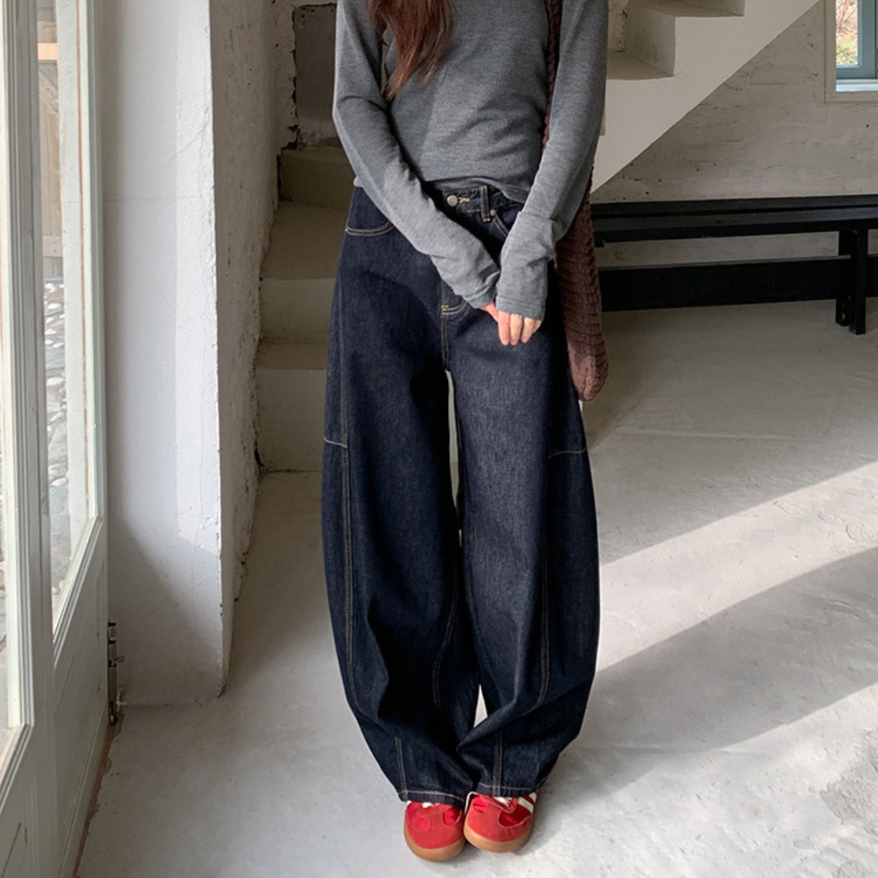 Curved Denim Jeans  T4459