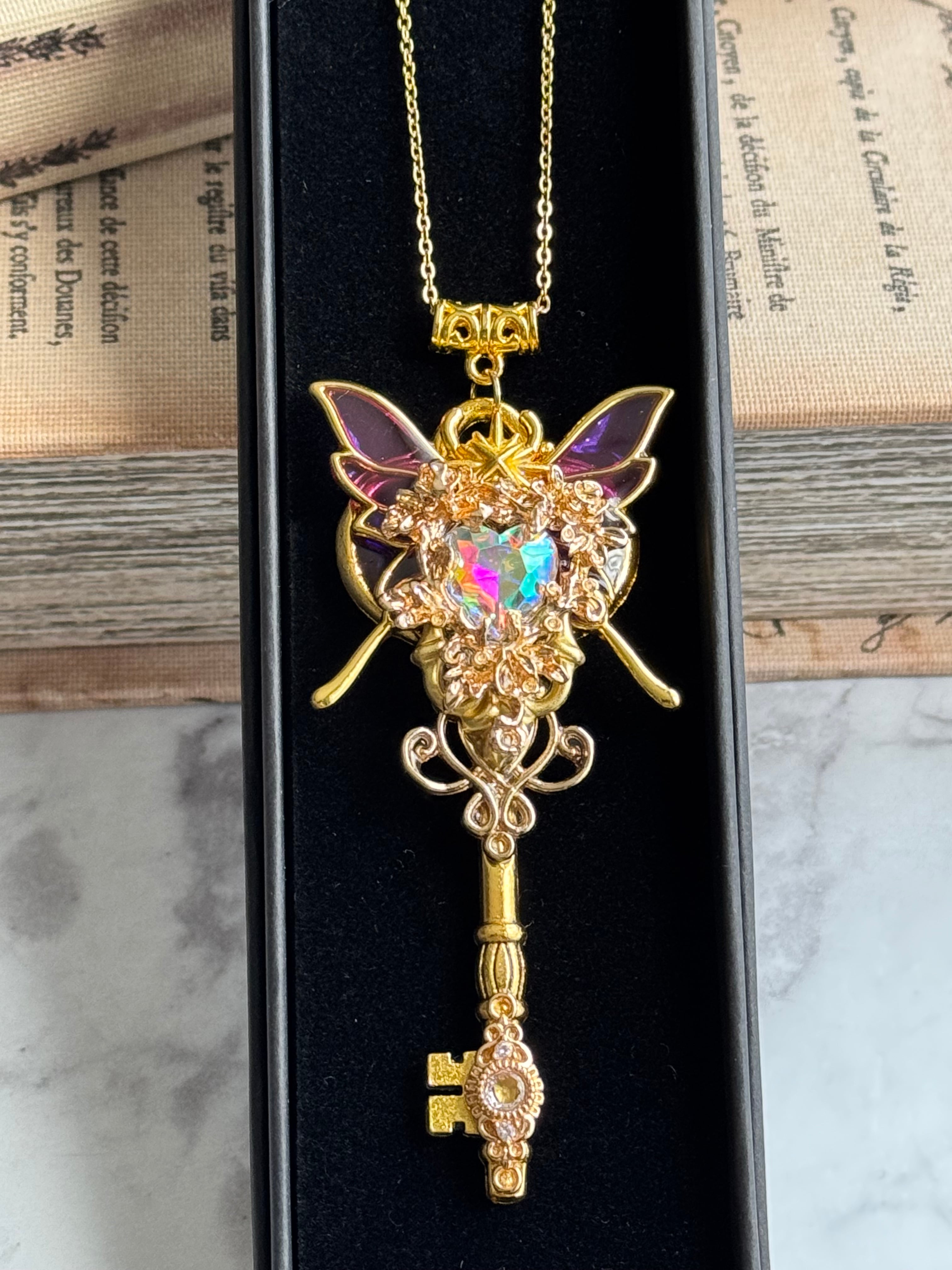 セール！新品　阿弥陀如来像ペンダントヘッド　スターリングシルバーに金メッキ アクセサリー セール！新品 阿弥陀如来像ペンダントヘッド