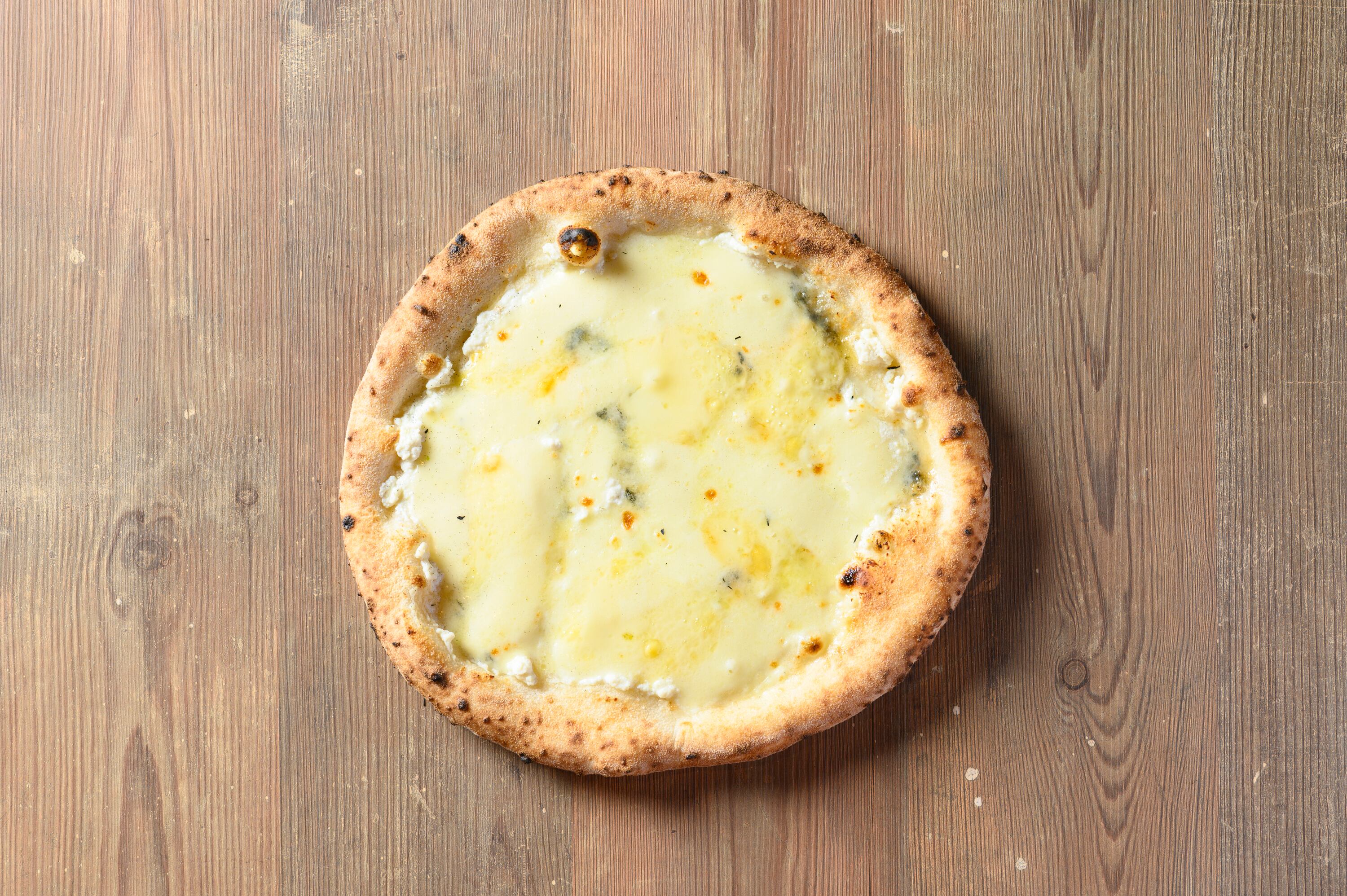 Hokkaidoクアトロフォルマッジ Ebezza Premium Ebezza Pizza Factory