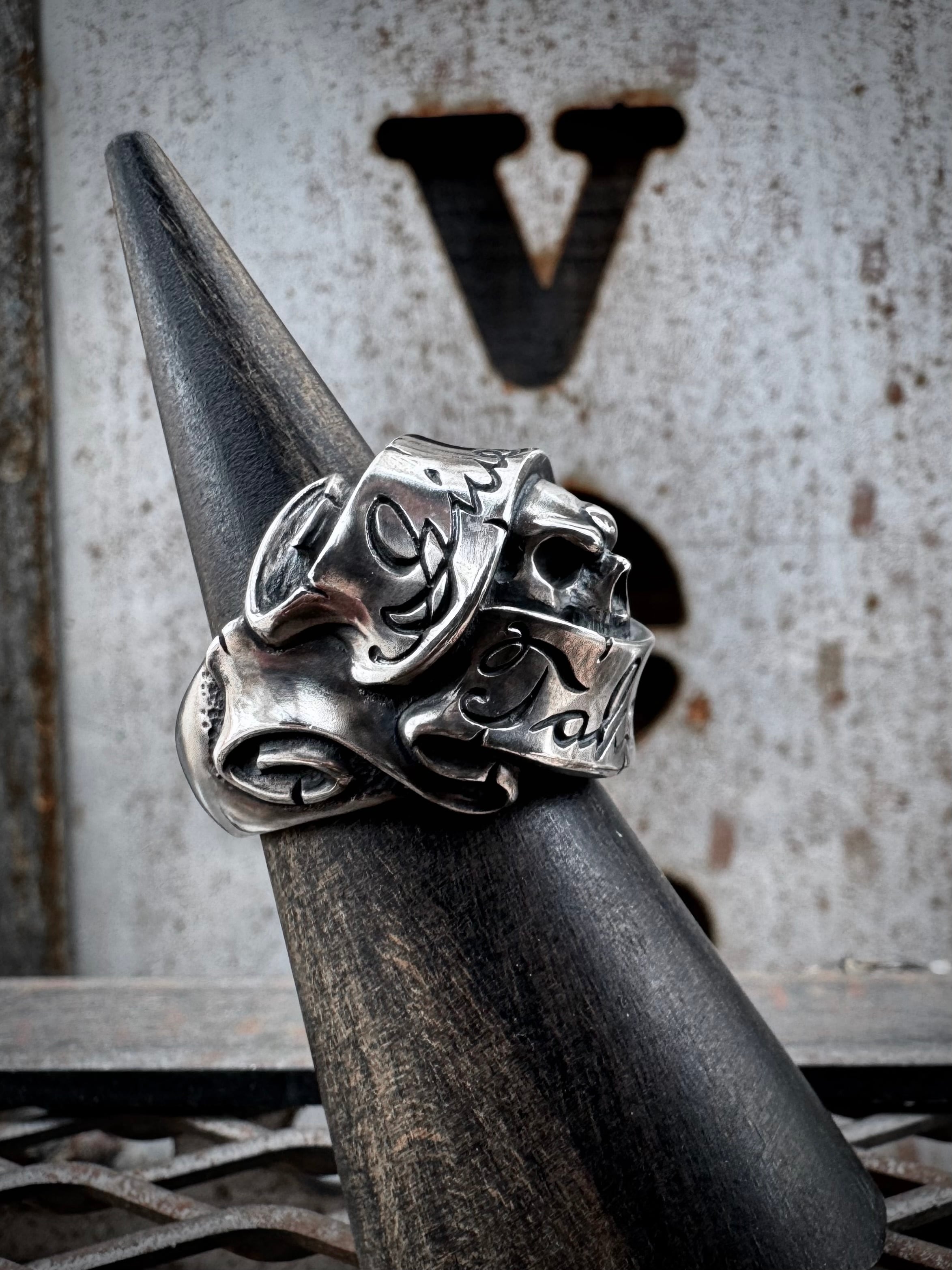 Rat Race】Give No Take No Skull Ring 2 ギブノーテイクノースカル
