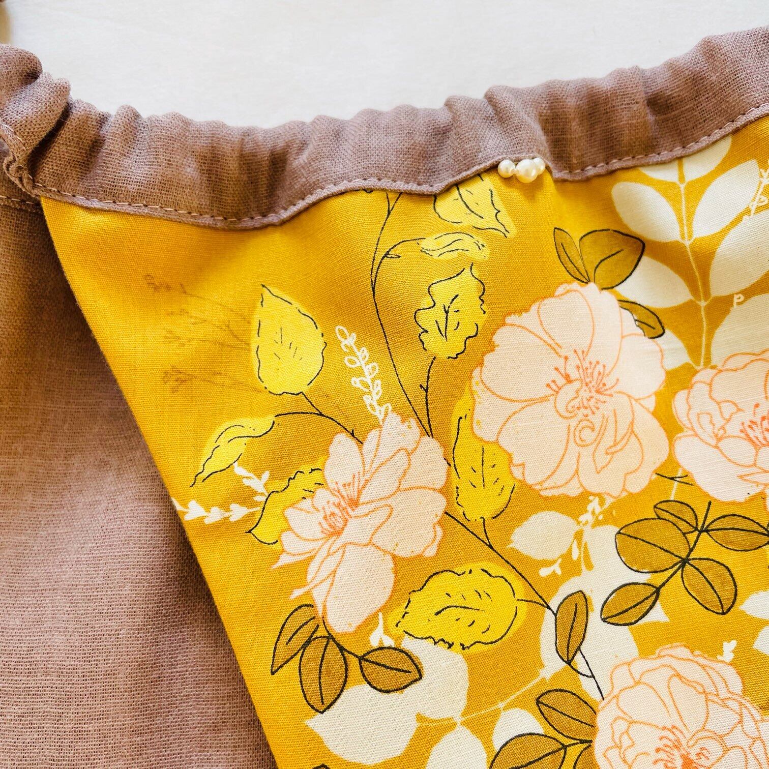 フンティ「銀杏並木」