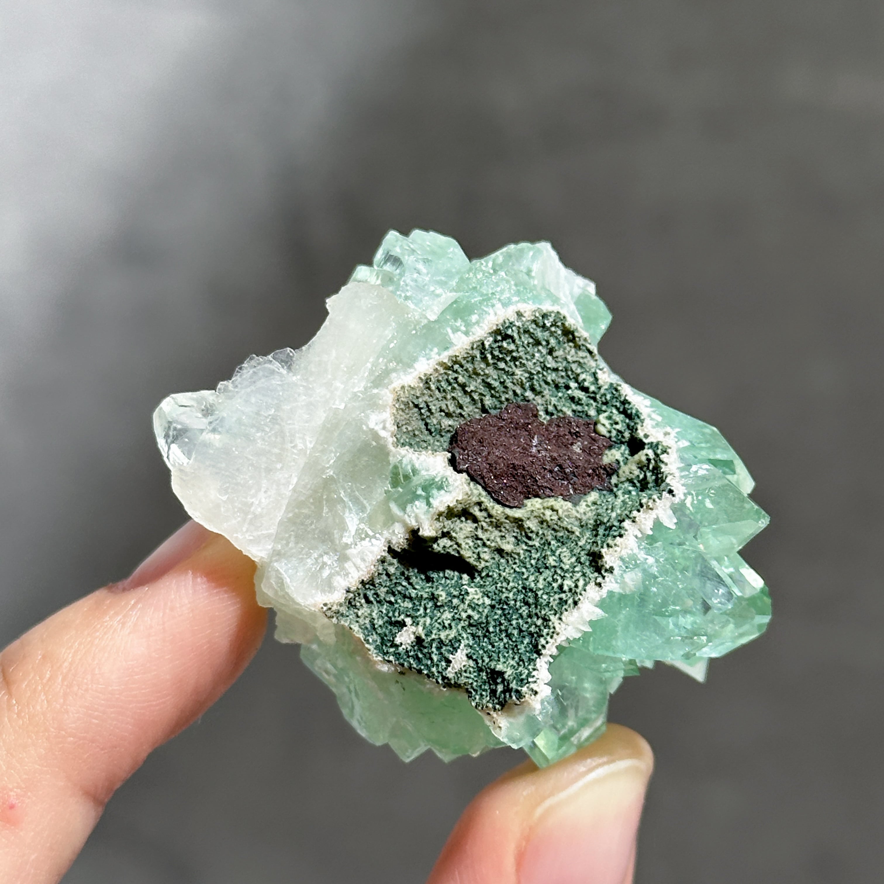 グリーンアポフィライト＆スティルバイト 75◇ Green Apophyllite