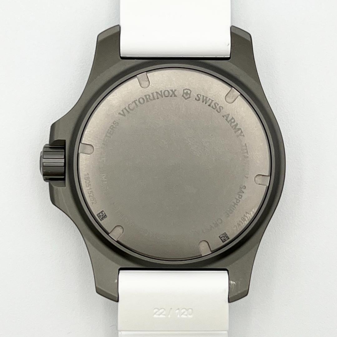 【定価約10万】ビクトリノックス　victorinox　メンズ　時計　腕時計　ダイバーズ　ウォッチ　防水　潜水　チタン　ラバー　ベルト