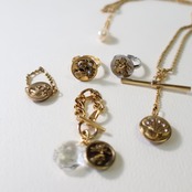 Storyteller -fan- (Necklace)