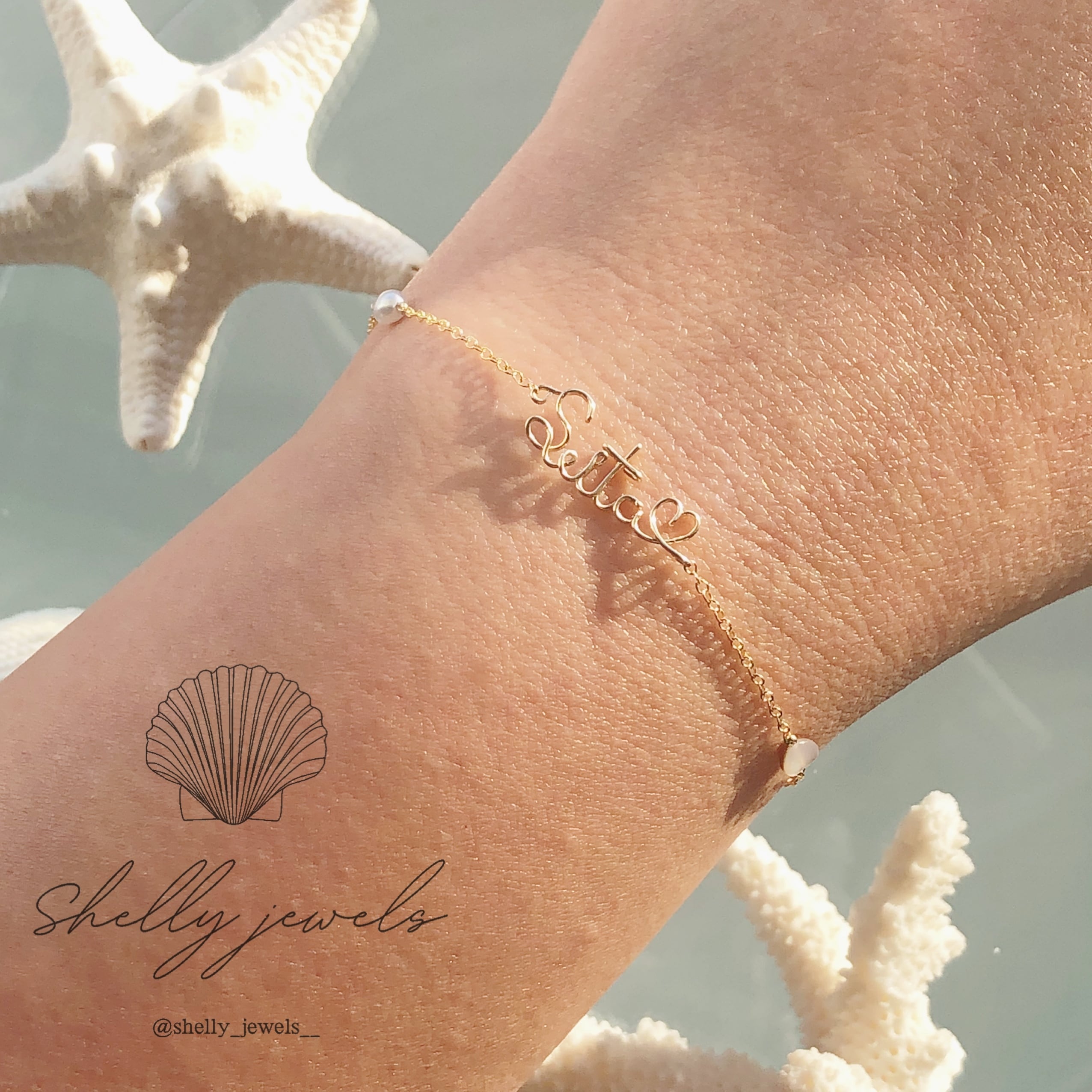 bracelet ~ tiny pearl & shell ~ 華奢文字 オーダーブレスレット