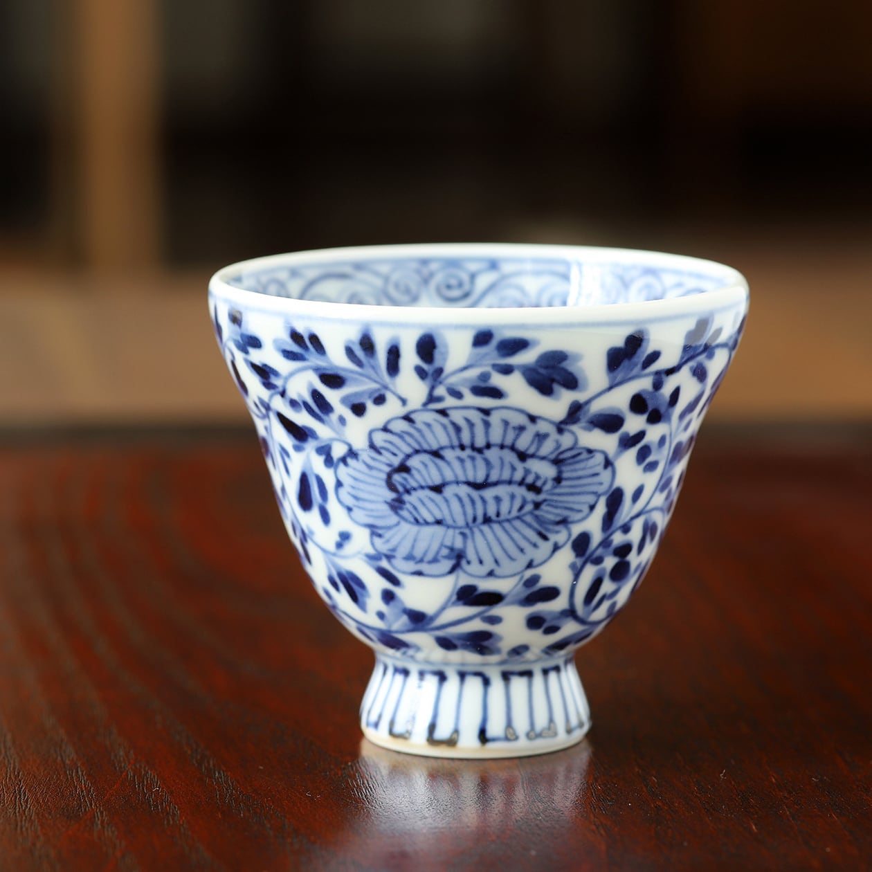 井手國博 ｜ 手造り杯 染付牡丹唐草 ｜ 与志郎窯・有田 | にっこう生活