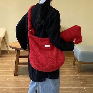 ニット トートバッグ レディース ポーチ付き バッグ 韓国 ふわふわ 大容量 折りたたみ 通勤 通学 春秋冬 ショルダー カジュアル マザーズバッグ 大人可愛い 大人女子
