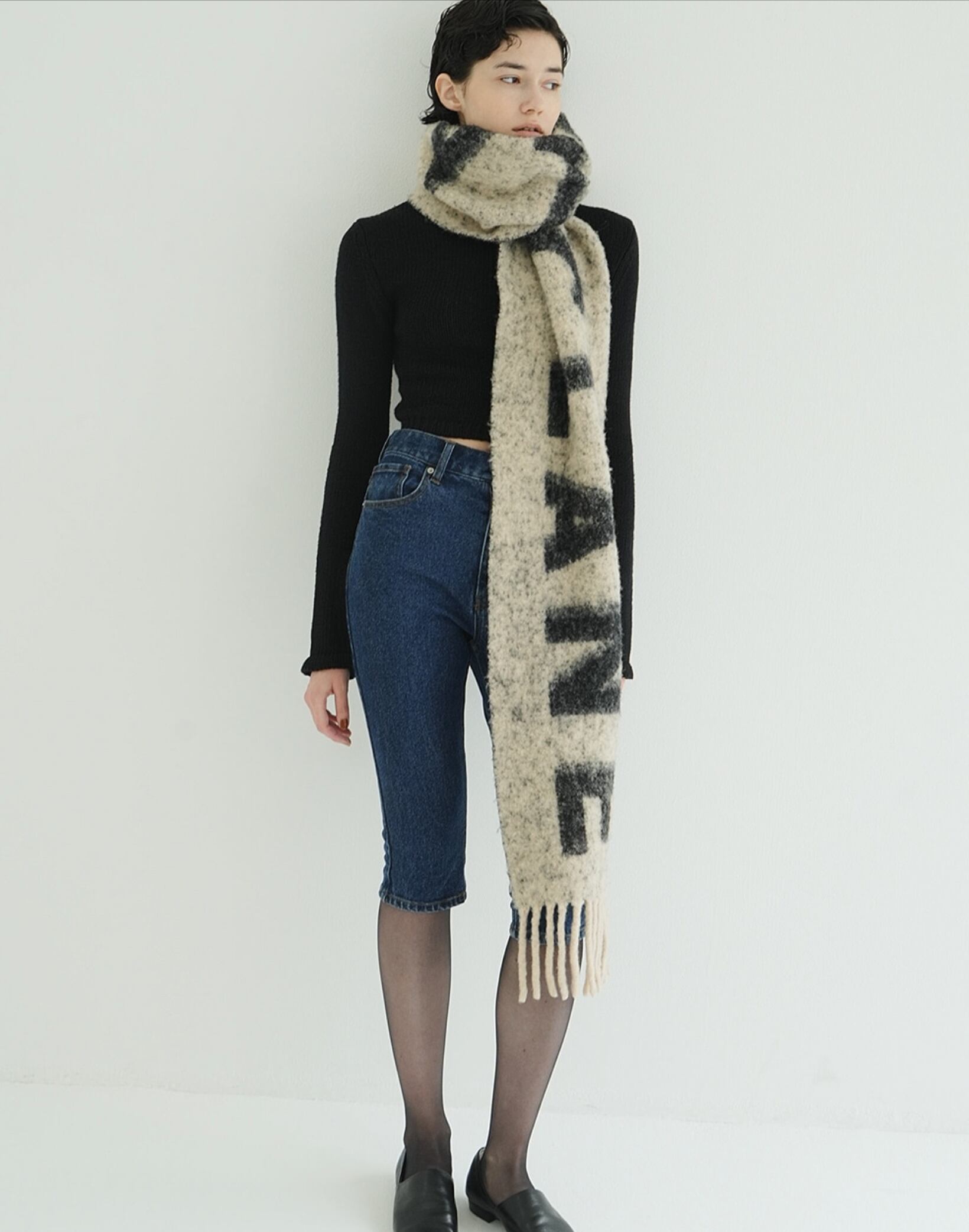 CLANE DENIM CAPRI PANTS | FLICKA ASHIYA