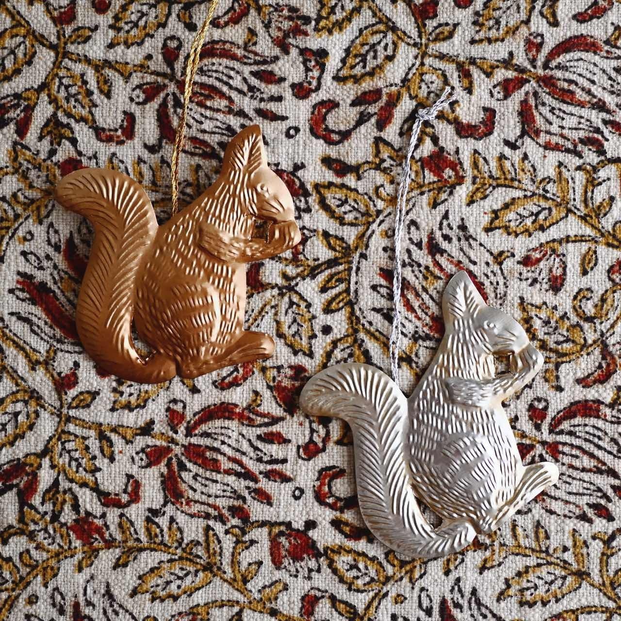 森のオーナメント リス｜ウォールデコ 吊るす 壁飾り クリスマス