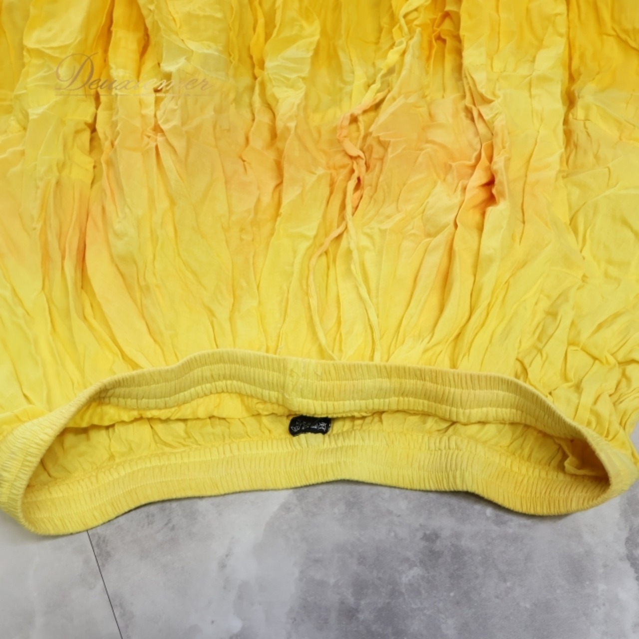 ベリーダンス 衣装 ジプシースカート MYST イエロー系 32ヤード グラデーション 無地 ティアード ボリューム 鮮やか シンプル レッスン 練習 大きく広がる裾 ダンス衣装 ステージ衣装 ロング イベント 舞台 落ち着いた色 スカート オレンジ系