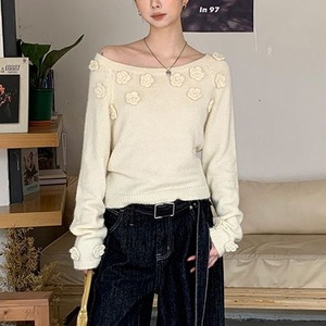 Ribbon Off-shoulder Floral Knit Pullover 502371