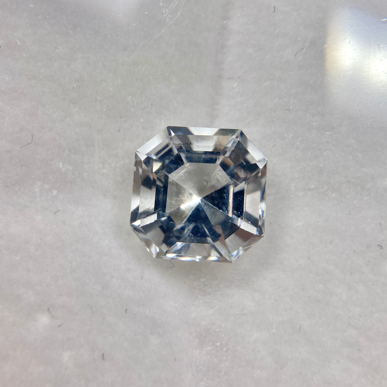 ゴッシェナイト 2.894ct 無色 簡易ソーティング付き No.192
