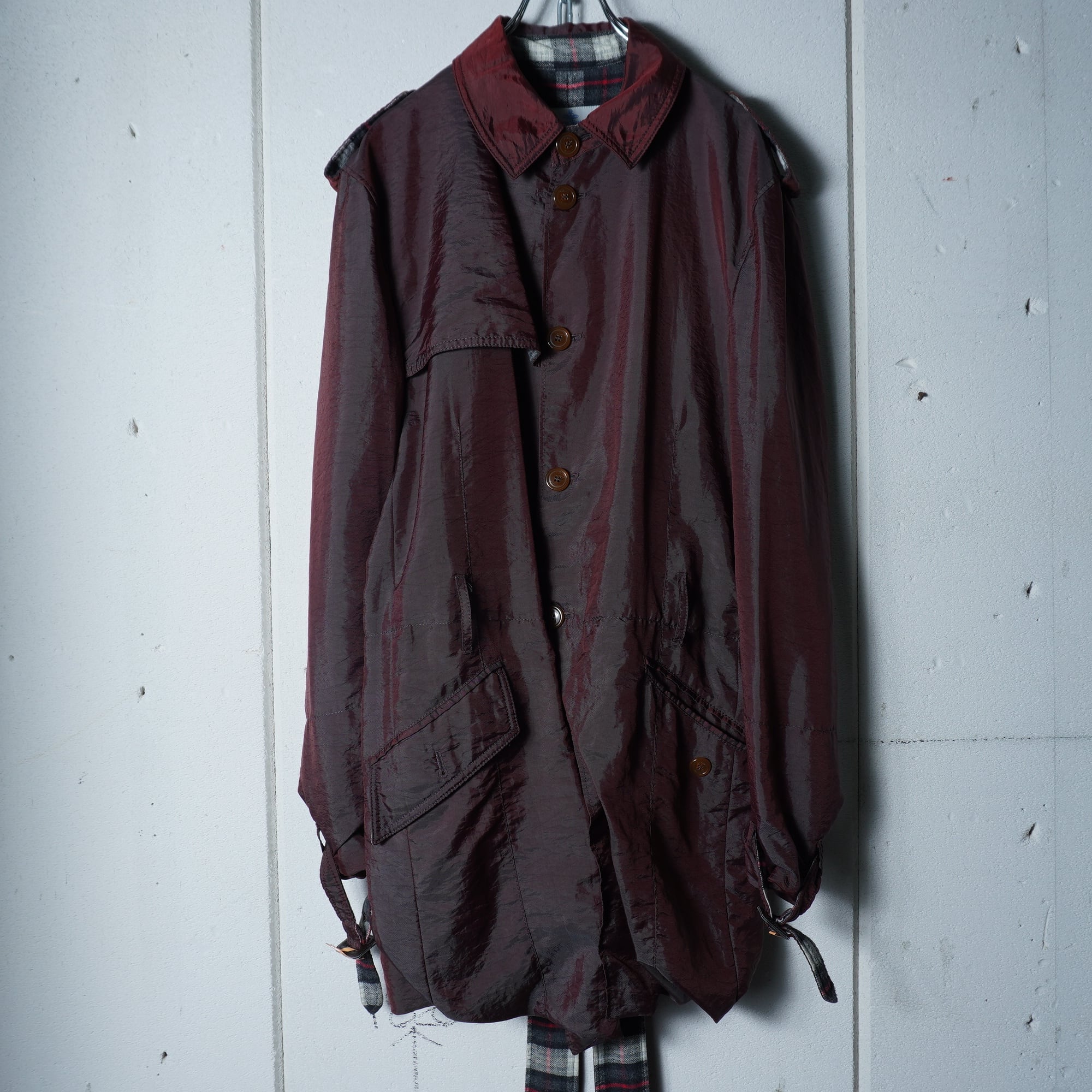 Vivienne Westwood】ヴィヴィアンウエストウッド ベルト付光沢トレンチ