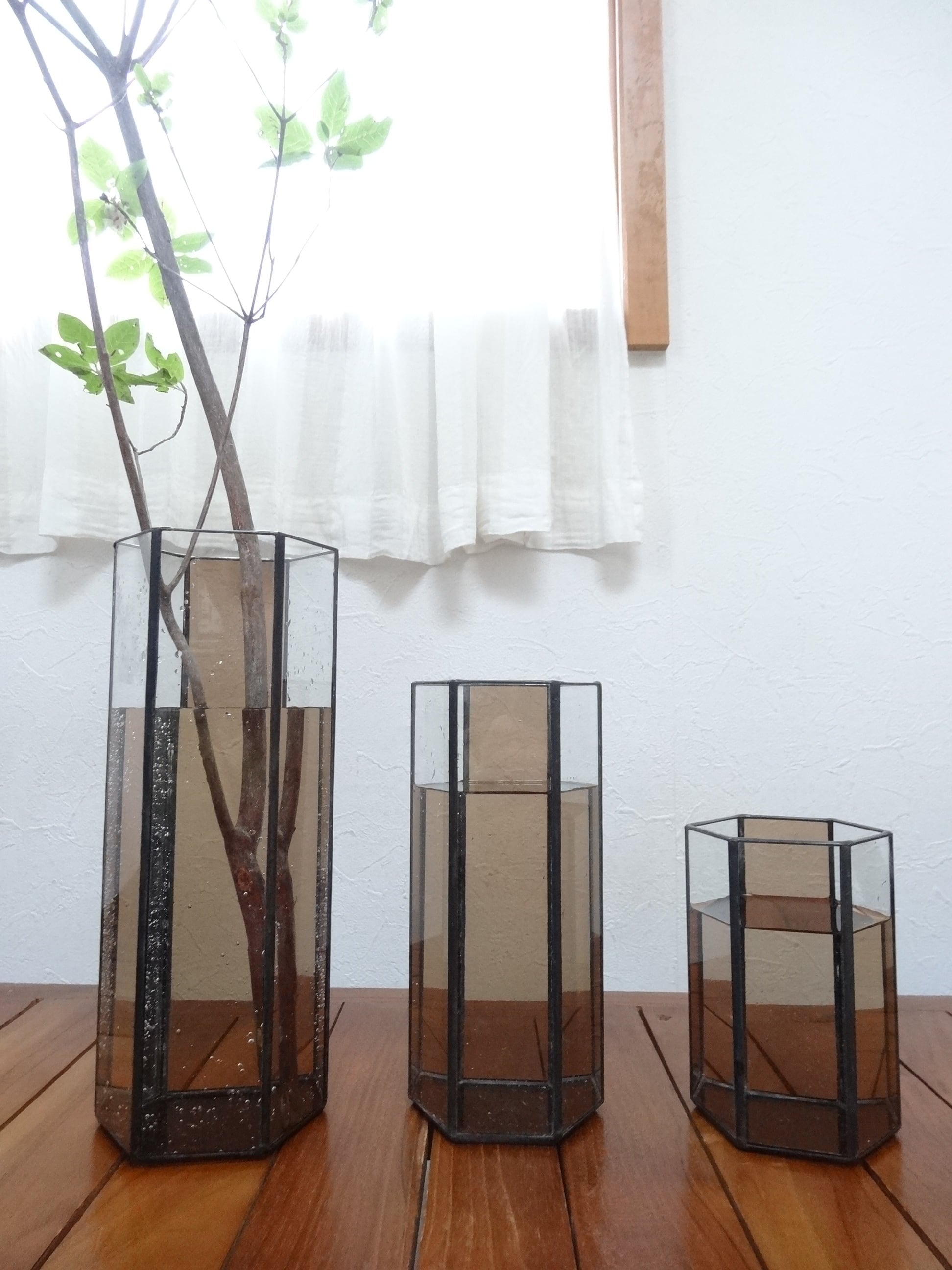 ★ステンドグラス花瓶型★ ステンドグラス 花瓶(まがりむらさき) 一輪挿し 中瓶付き 花器