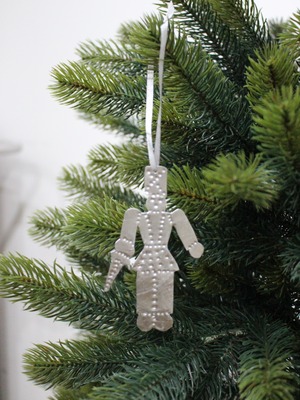 岡本果倫  Ornament  クルミ割BOY 10