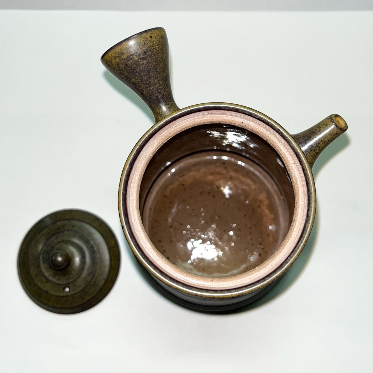 Vライン入りの縦長急須 新品・未使用品 / Vertical teapot with V line