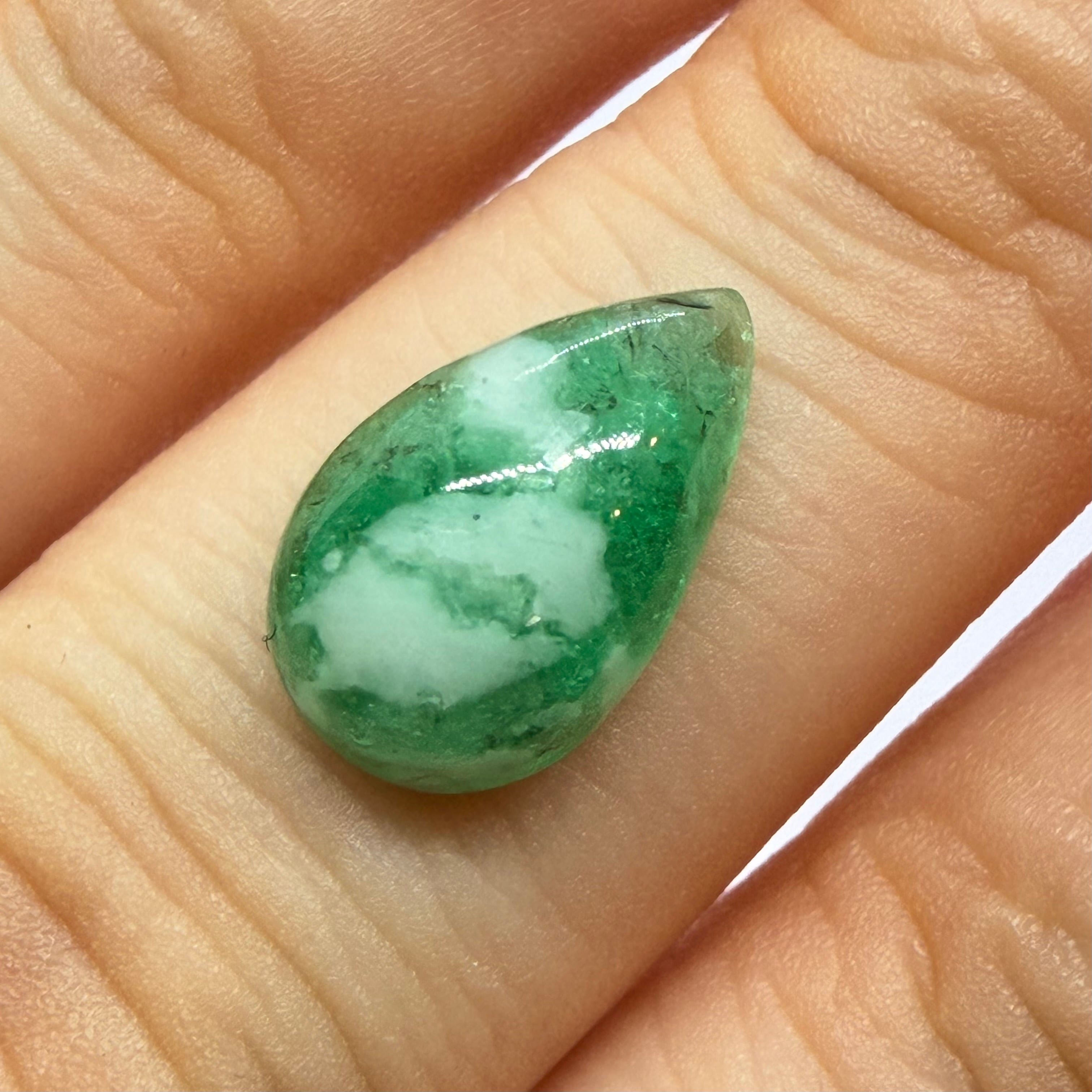 初夏を移したようなエメラルドインクオーツ