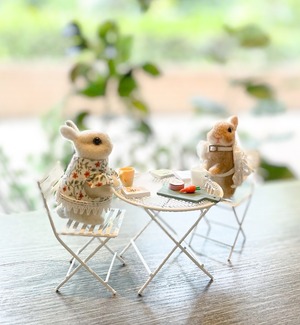 020-30134　ミニチュア家具　＊1/12サイズ＊ table&chair　ガーデンテーブル＆チェアセット【ラウンド】