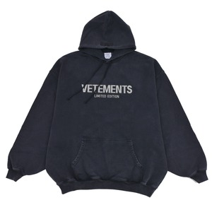 【VETEMENTS】LIMITED EDITION CRYSTAL LOGO HOODIE