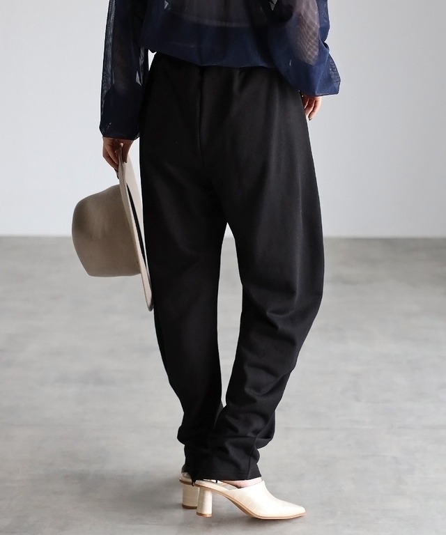 カーヴィースウェットパンツ