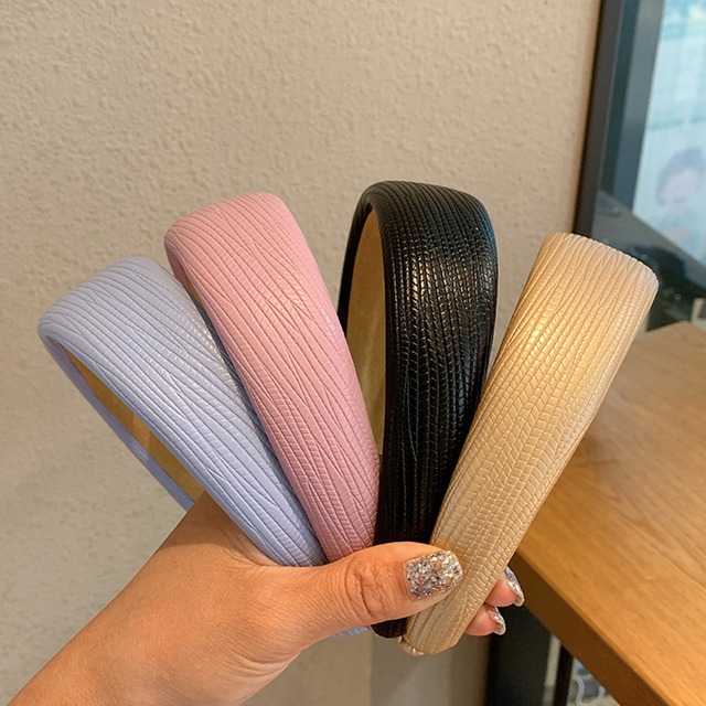 スタンダードレザーヘアバンド レッド レトロ ヘアアクセサリー ブラック・アイド・ピーズ2125565623