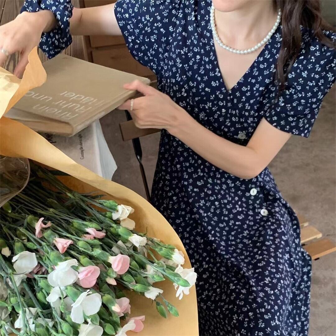 パフスリーブ デザイン性抜群 花柄 ワンピース