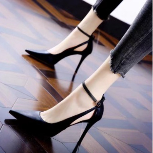 【送料無料】 パンプス 2色 靴 シューズ ハイヒール ポインテットゥ バンド エレガント 可愛い 大人可愛い きれいめ シンプル カジュアル シック 主役級 こなれ感 高見え 高級感 無地 夏 レディース 女性用 ママ 20代 30代 40代 デート お出かけ 女子会 お呼ばれ パーティ 結婚式 二次会 デイリーユース ファッション コーデ 美脚 脚長 定番 スタイルアップ