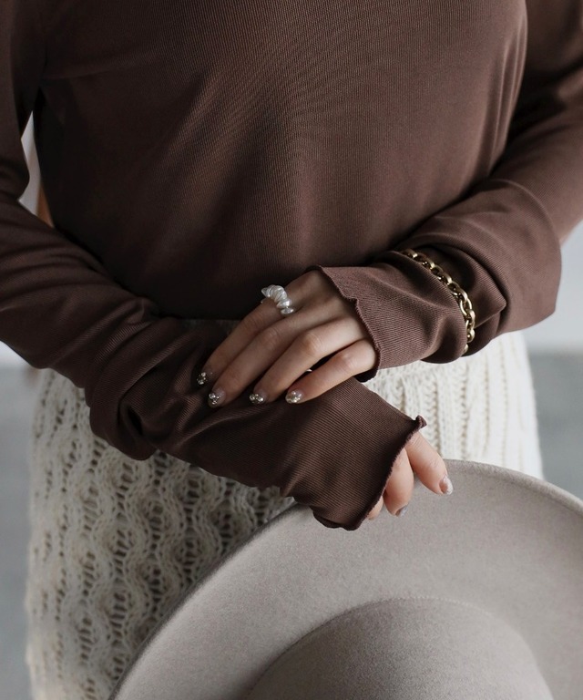 シアーリブタートルプルオーバー