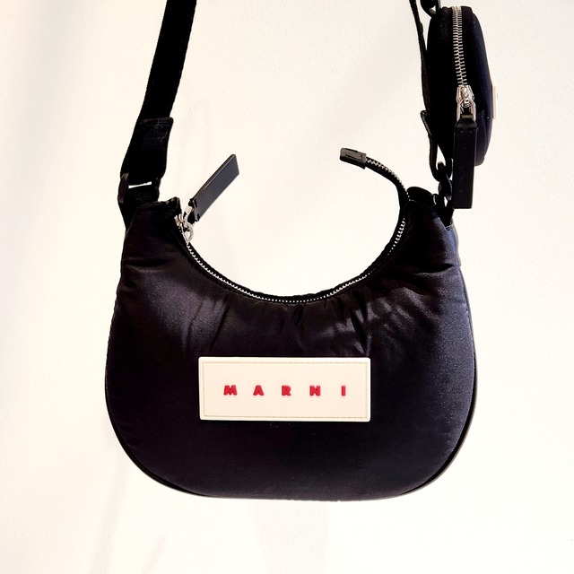 MARNI ブラック  PUFF ホーボーバッグ スモール