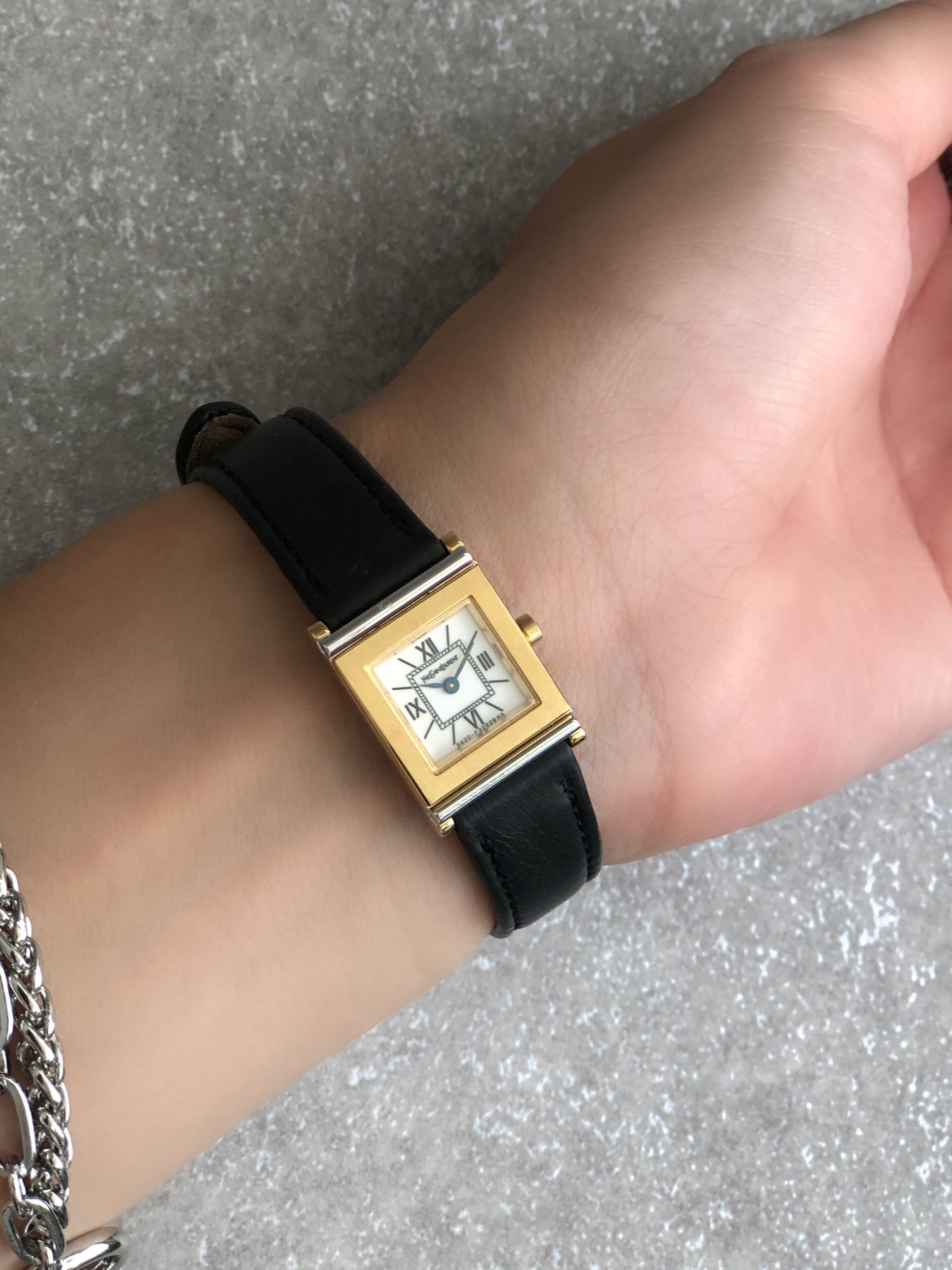Yves Saint Laurent イヴ・サンローラン 腕時計 ゴールド スクエア