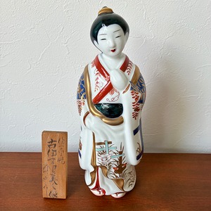 【送料無料】伊万里焼　人形　古伊万里美人像（化粧箱・木札付） 18-024