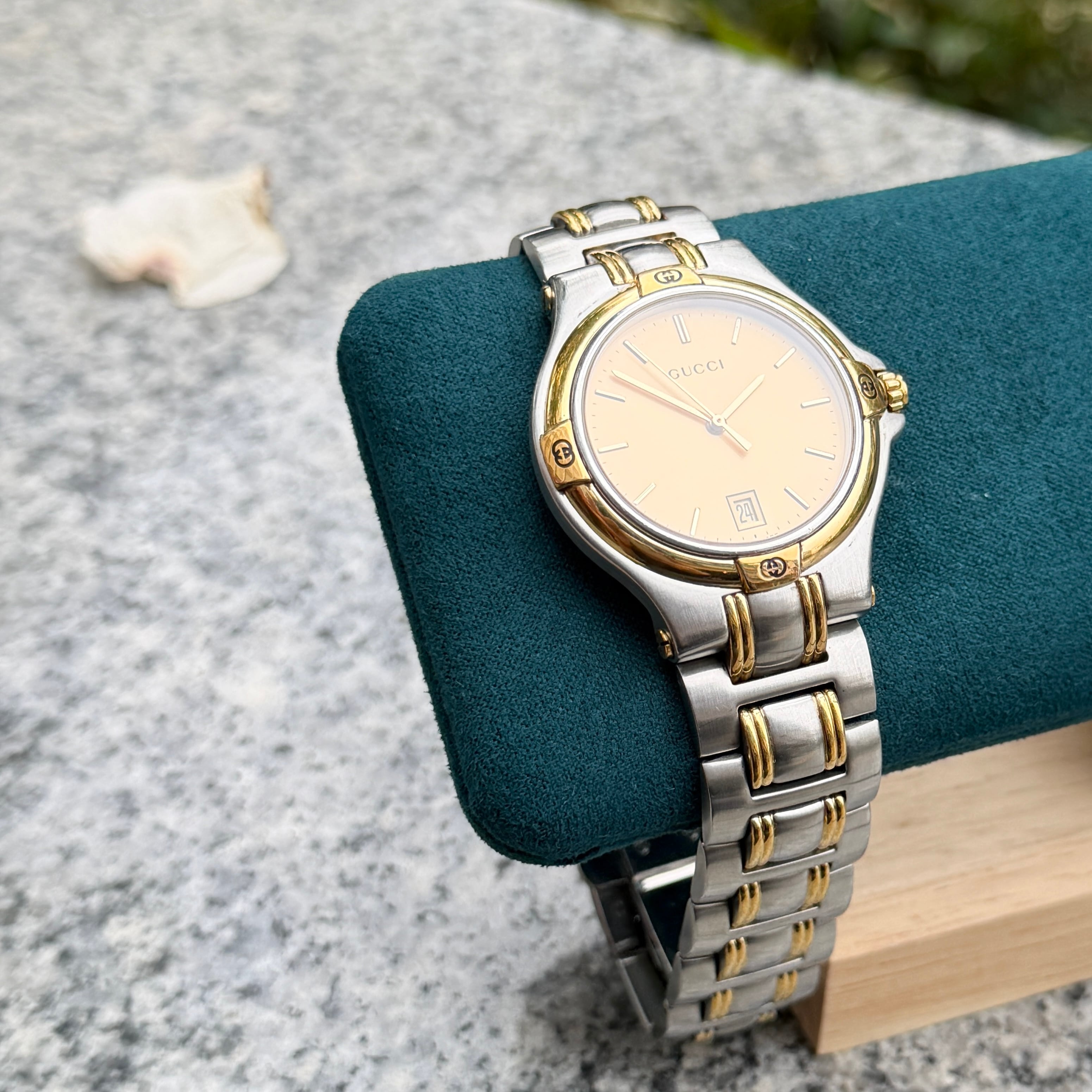 GUCCI mens watch 9040M | CHIMI VINTAGE
