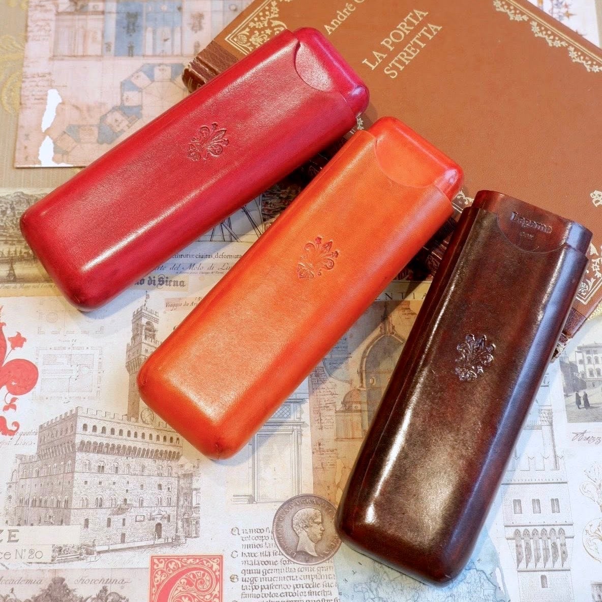 革製　ペンケース　イタリア　フィレンツェ　伝統工芸品　職人技　革 受注製作】ポルタペンネ（ペンケース）/ CLASSICO（全8色） | L E G A M E