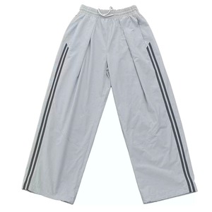 ホワイトグレーラインナイロンルーズパンツ　1101