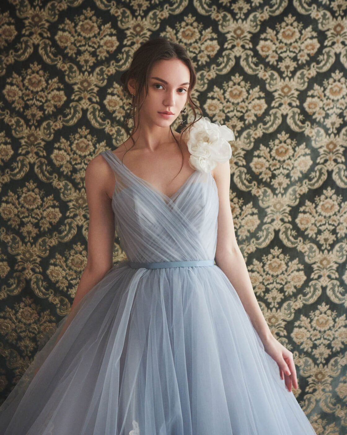 カラードレス ブルーグレー キャミソール 柔らかく重ねたチュール  