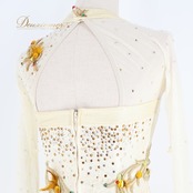 社交ダンス 衣装 スタンダードドレス ワンピース ドレス ホワイト系 ベージュ系 クリーム アイボリー ゴールド フリル レース 羽 デモ 競技 パーティ 発表会 かわいい エレガント フォーマル 大人 女性用 おしゃれ