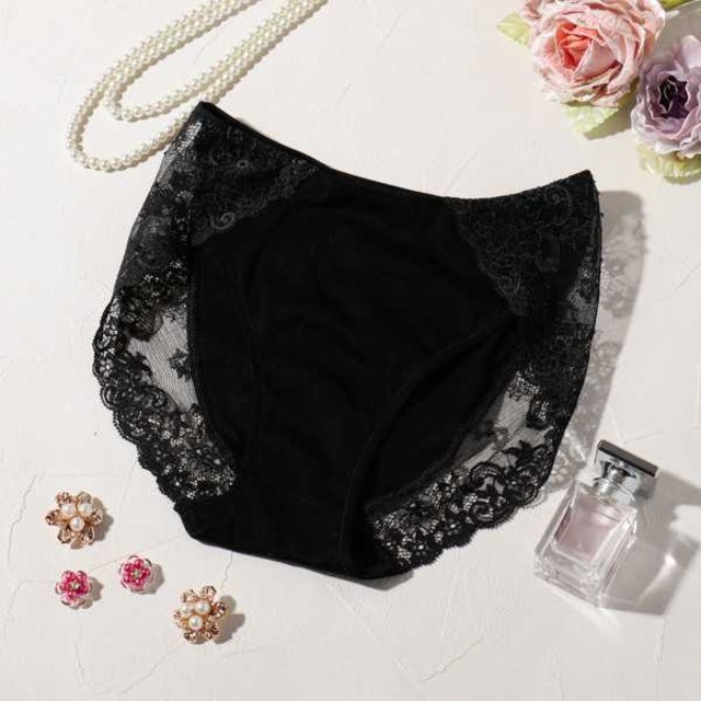アロマティック AROMATIQUE レディース ショーツ インナーウェア コットン 綿 レース リバーレース サイドレース 締め付けない 日本製 プレゼント ギフト おしゃれ M L ブラック 黒 E713AR At011