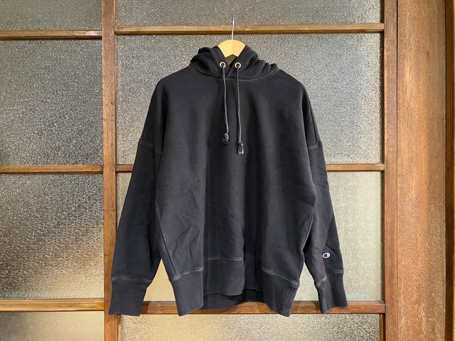 CHAMPION REVERSE WEAVE GARMENT DYED HOODIE (BLACK)