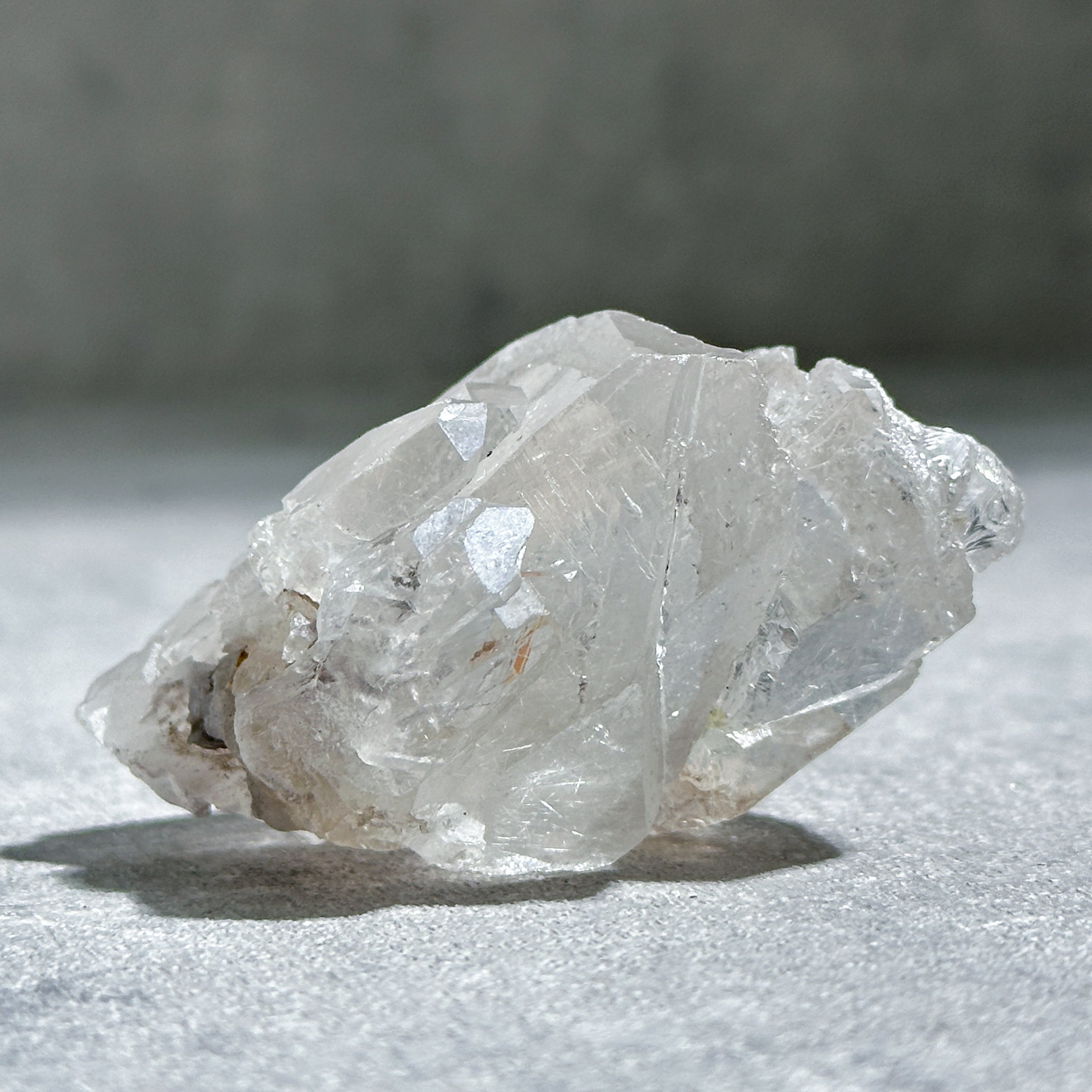 ミナスジェライス産干渉水晶(インターフェレンスクォーツ) 原石03