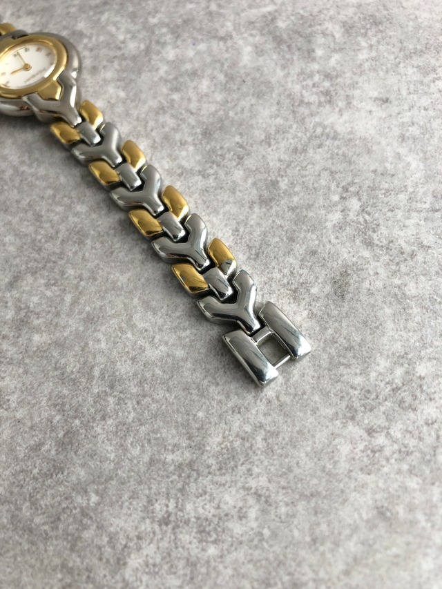 Yves Saint Laurent イヴ・サンローラン 腕時計 シルバー×ゴールド ローマ文字 ステンレススチール クウォーツ 5420-F45278 46jnbp